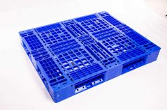 如何提高塑料托盤的抗老化性？